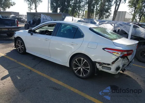 2020 Toyota Camry Se z USA, uszkodzony, nr VIN 4T1M11AKXLU860145
